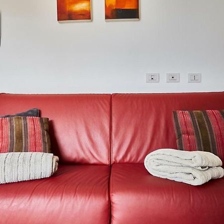 Apartment Alessandra Ленно Екстер'єр фото