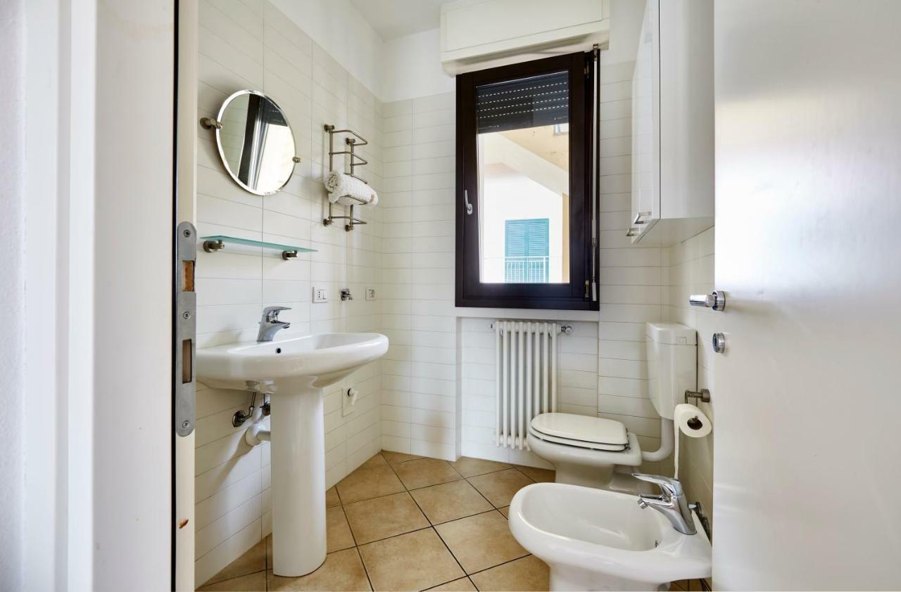 Apartment Alessandra Ленно Екстер'єр фото