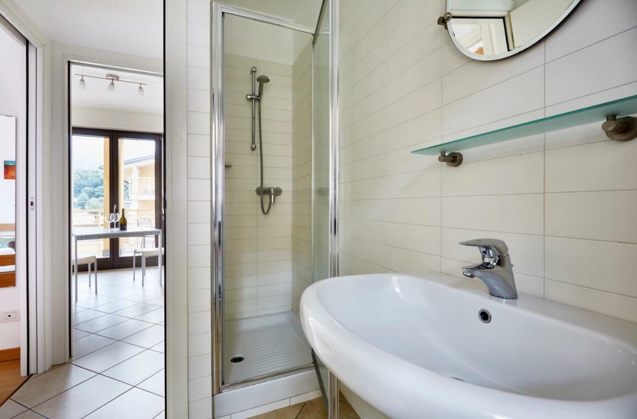 Apartment Alessandra Ленно Екстер'єр фото